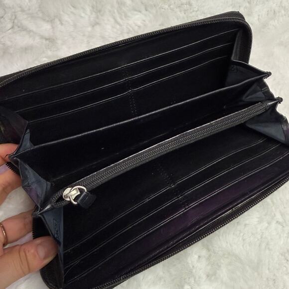 COACH Black Signature Wallet - Picture 8 of 11